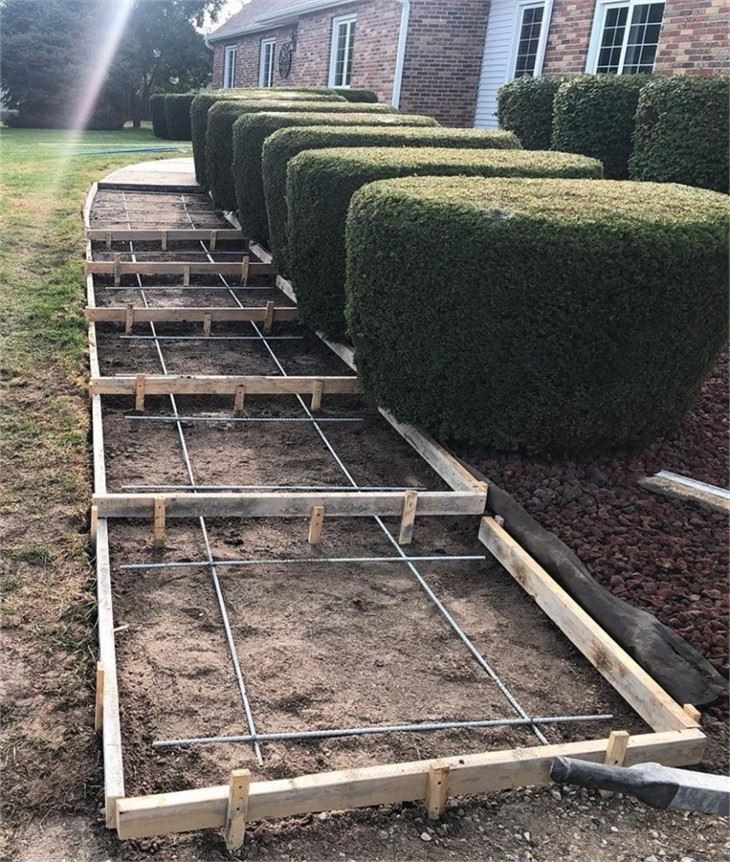 Fiberglass reinforced polymer rebar